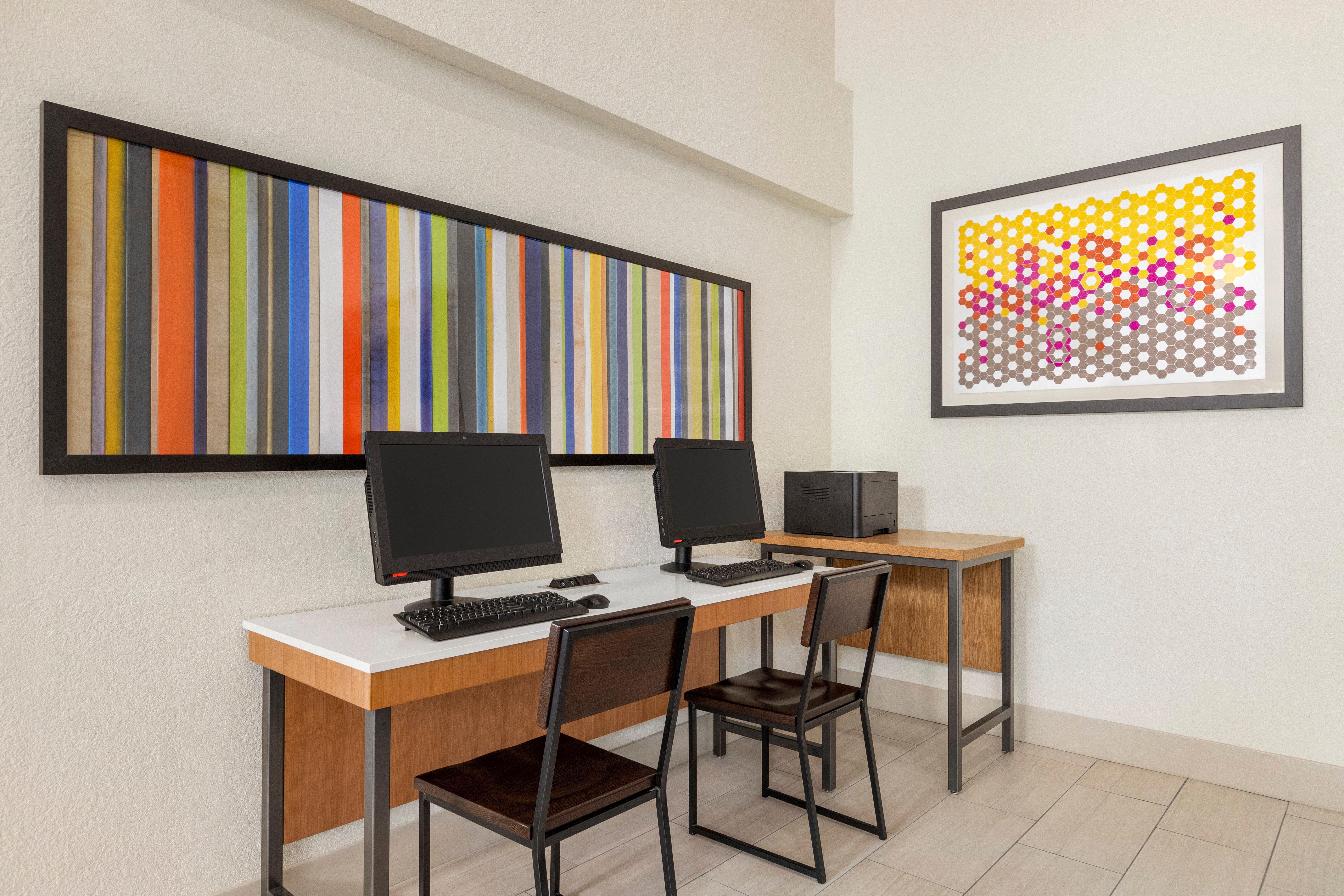 Holiday Inn Express & Suites Sarasota East By Ihg Vamo Екстериор снимка