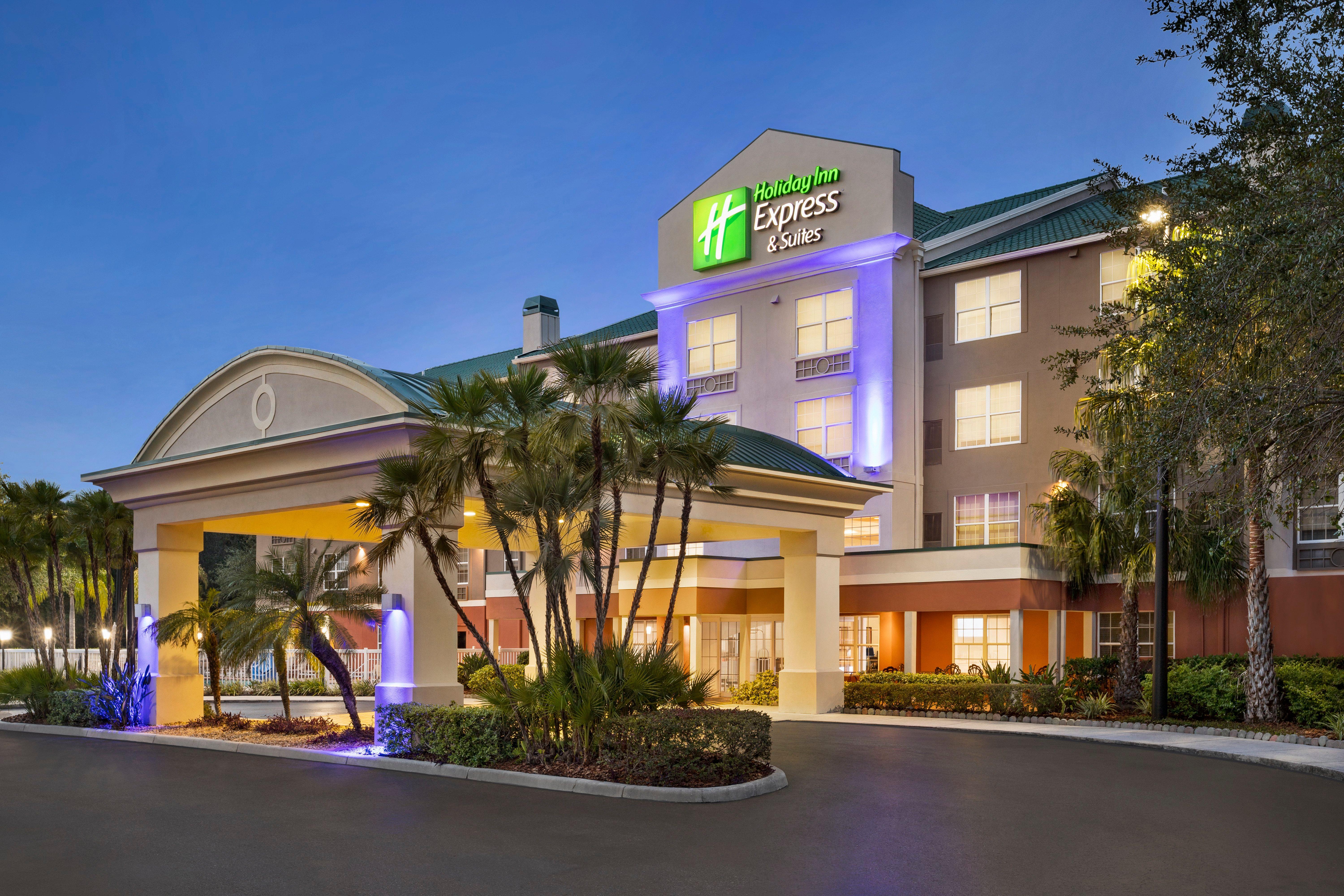 Holiday Inn Express & Suites Sarasota East By Ihg Vamo Екстериор снимка