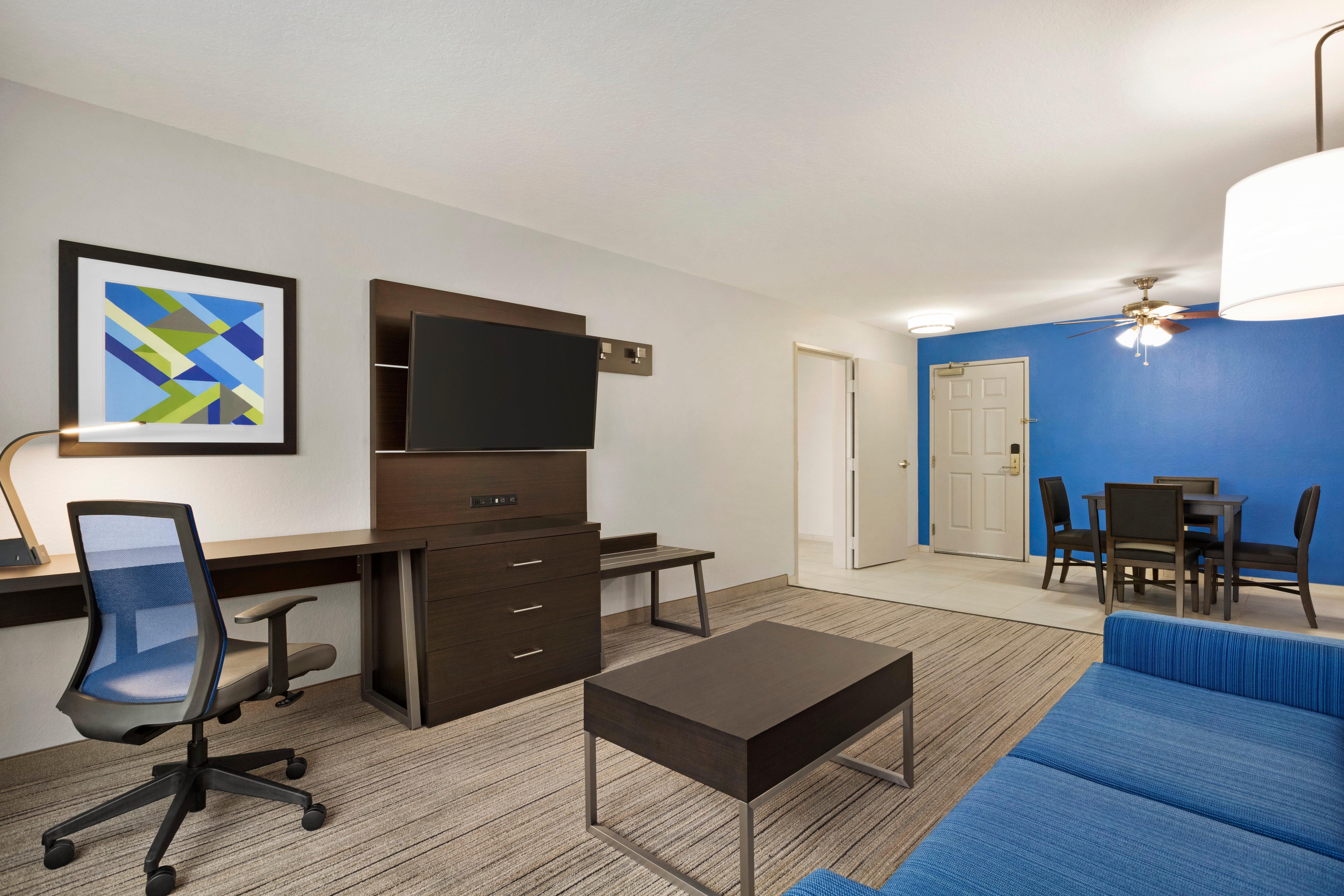 Holiday Inn Express & Suites Sarasota East By Ihg Vamo Екстериор снимка